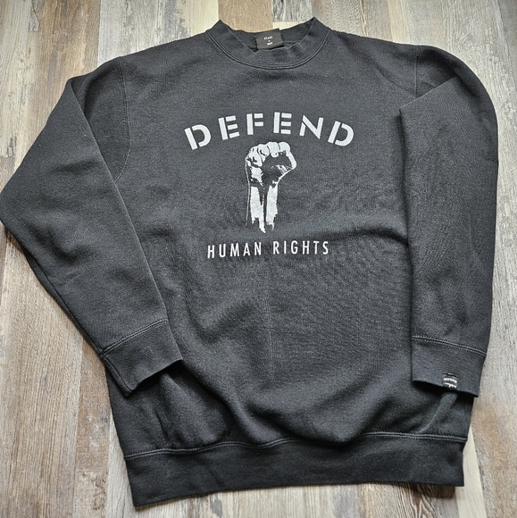 Defend Paris Defend Human Rights Sweatshirt Black Women's Medium - Picture 1 of 8